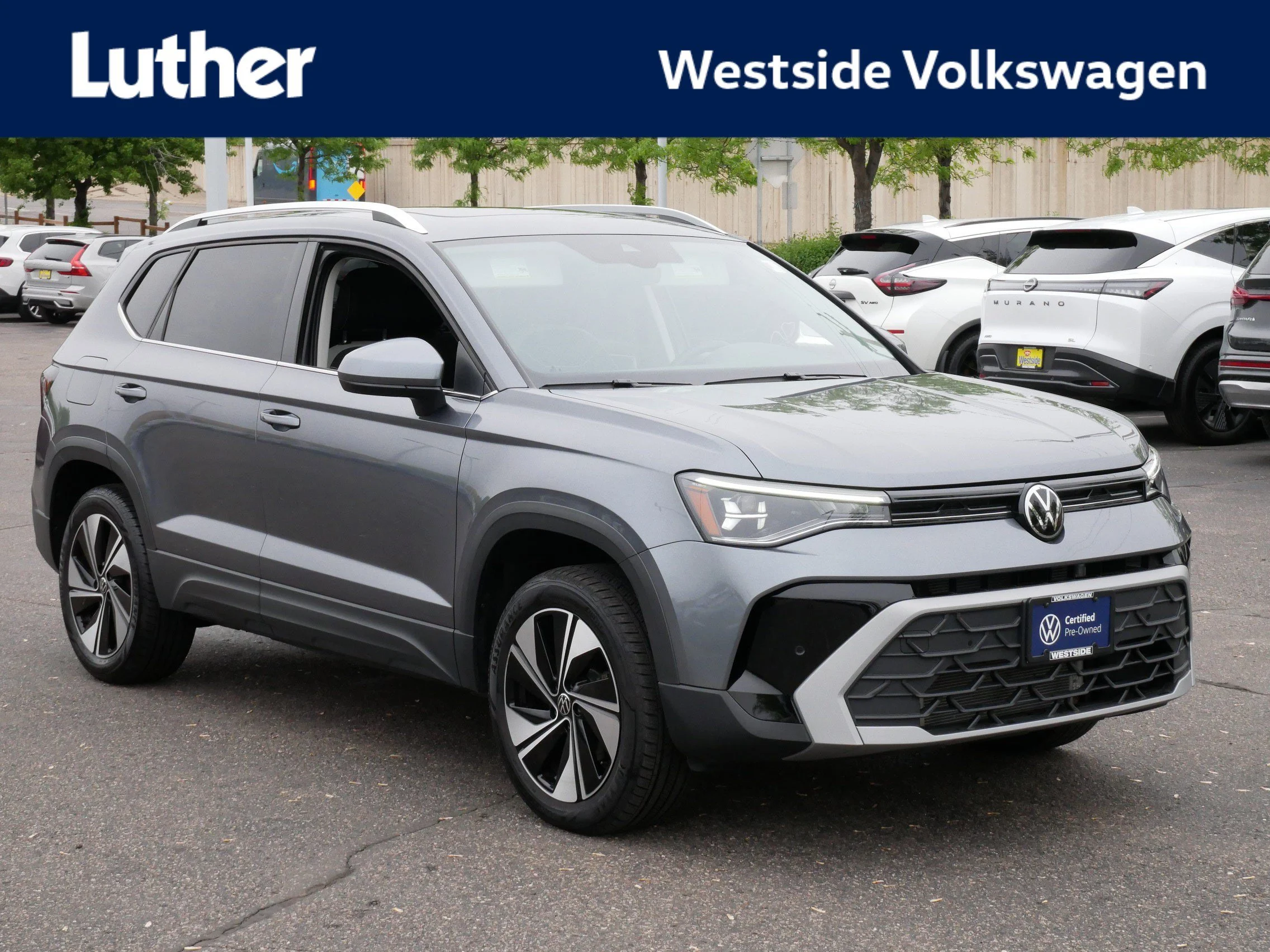2025 Volkswagen Taos 1.5T SE 4Motion's photo