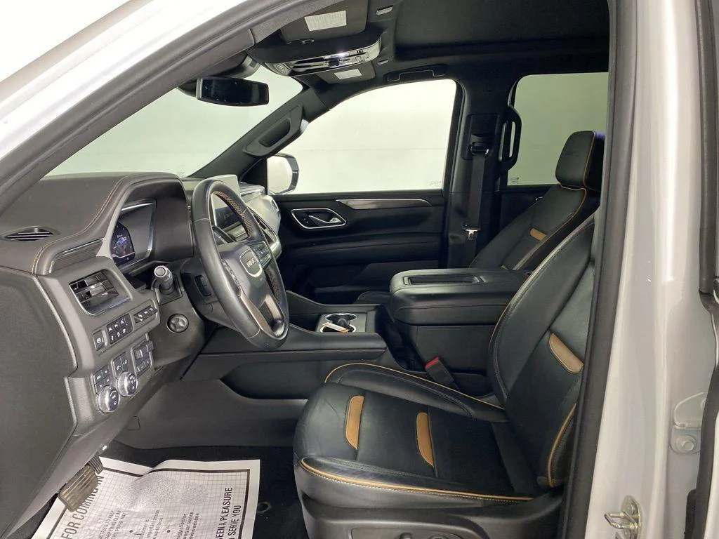 Used 2023 Summit White GMC 4WD AT4 image 15