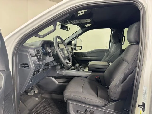 New 2026 Oxford White Ford XLT image 10