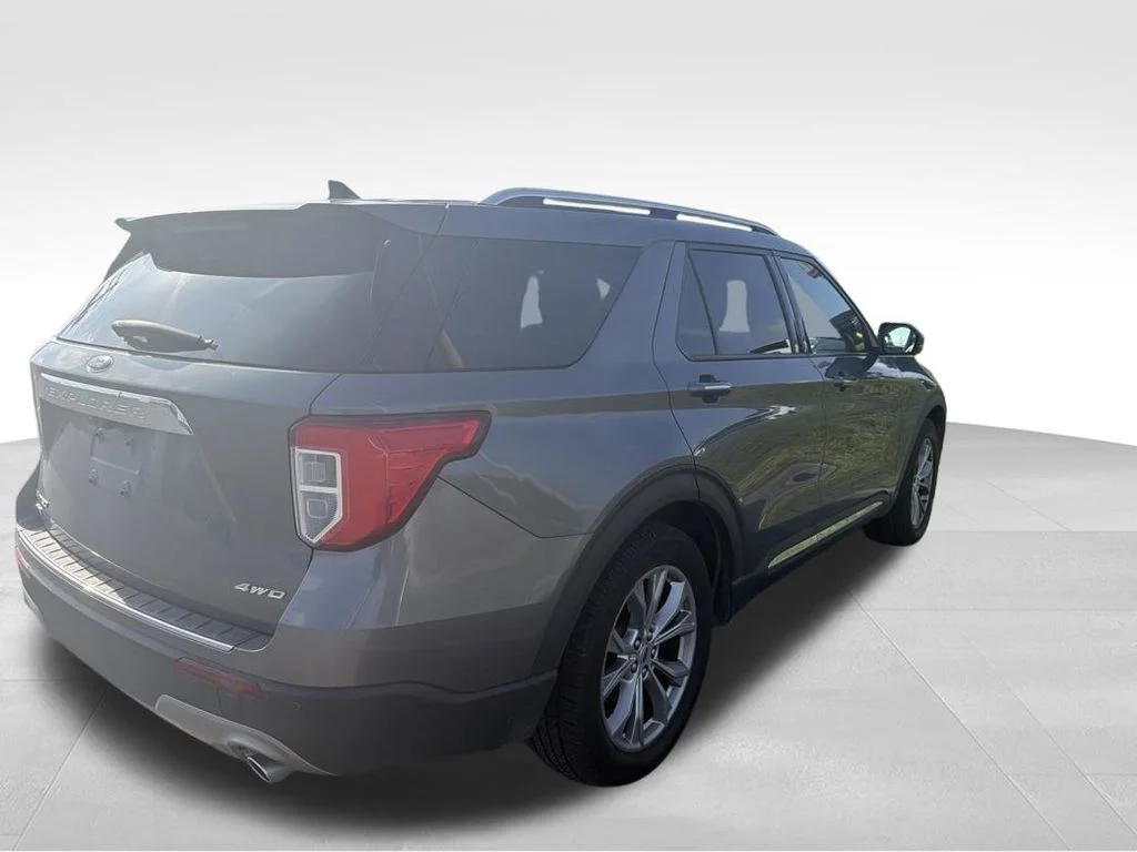 Used 2021 Gray Ford Limited image 17