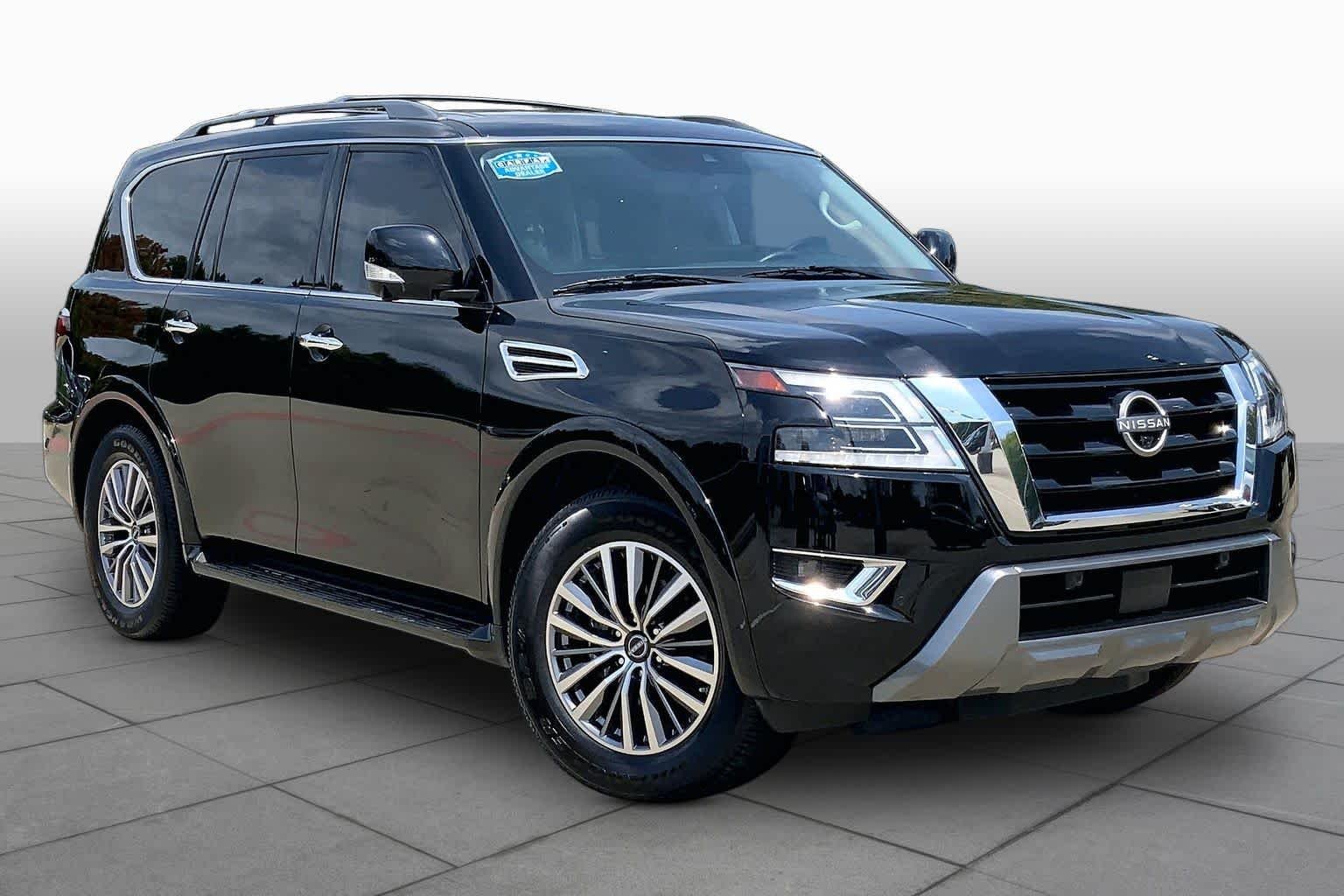 Used 2023 Super Black Nissan SL image 4