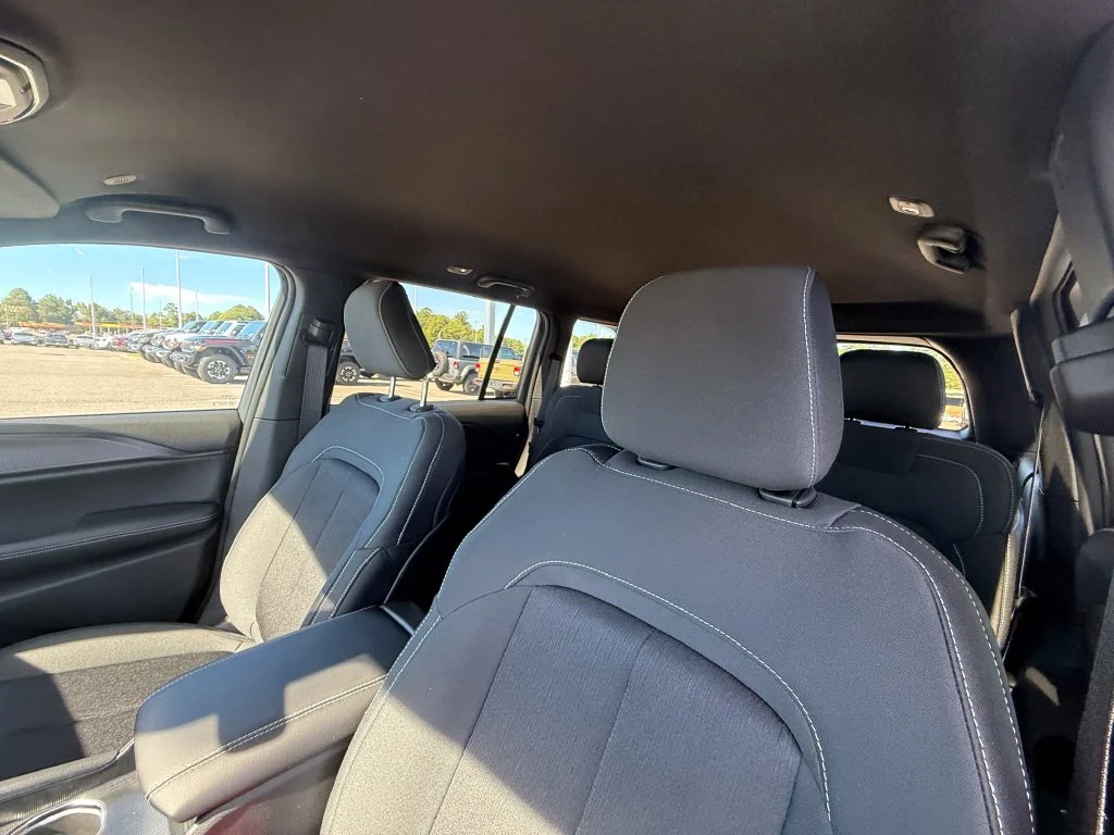 New 2027 Sting-Gray Clear-Coat Paint Jeep Laredo image 21