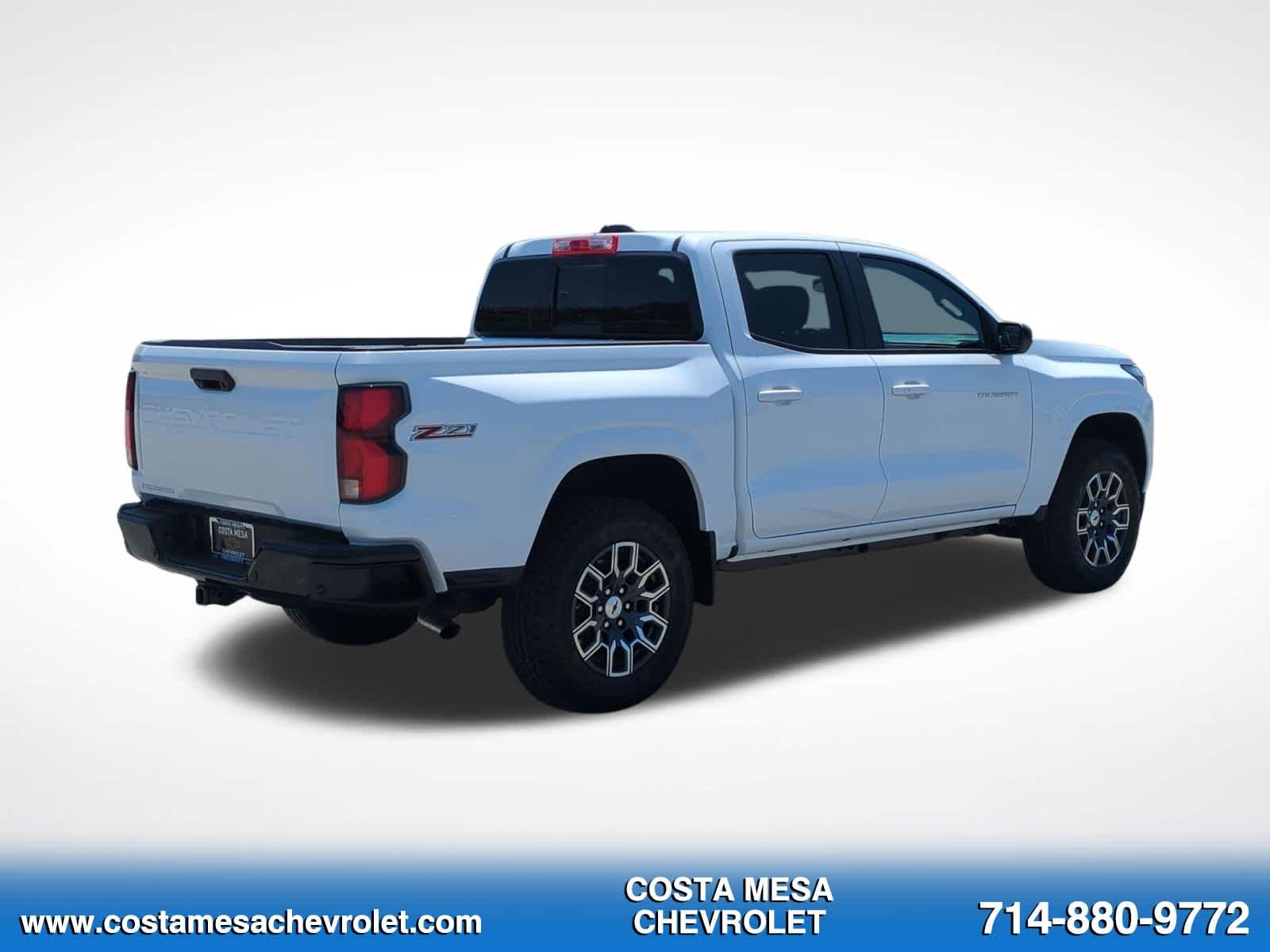 Used 2026 Summit White Chevrolet Z71 image 5