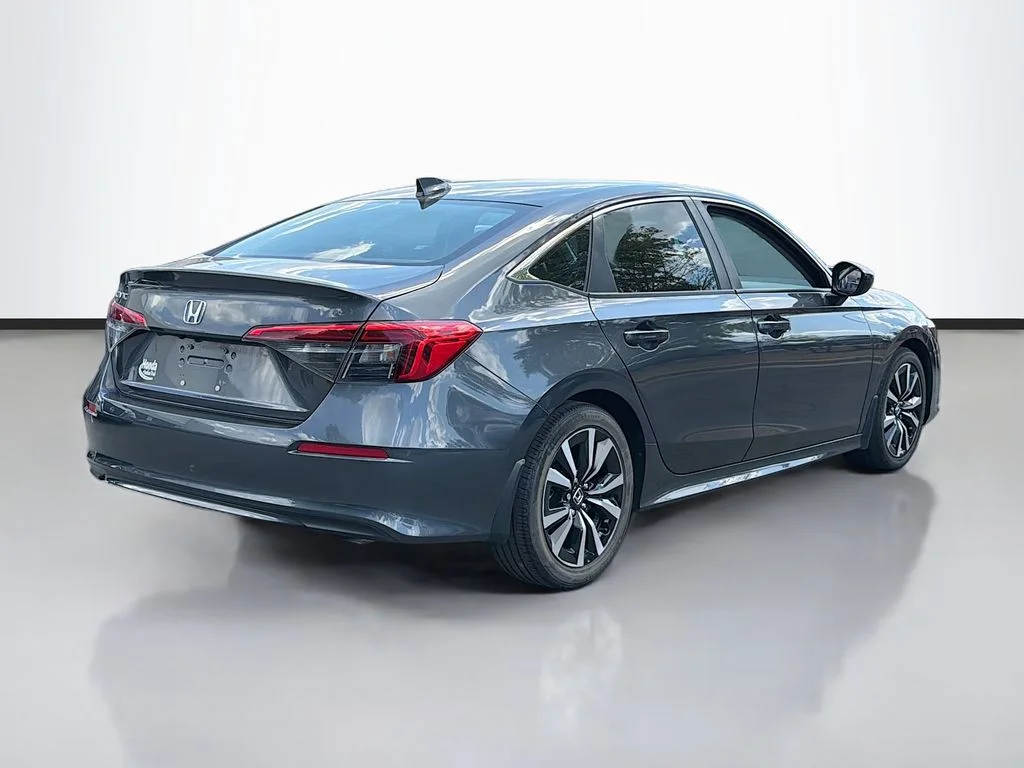 Used 2024 Meteorite Gray Metallic Honda EX image 5