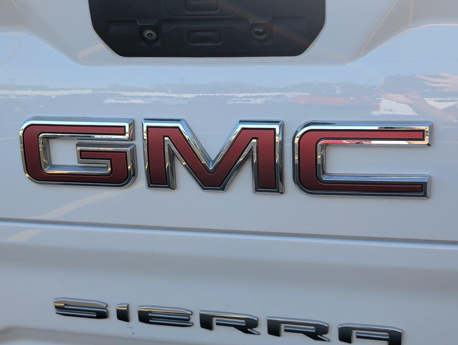 Used 2022 Summit White GMC SLT image 6
