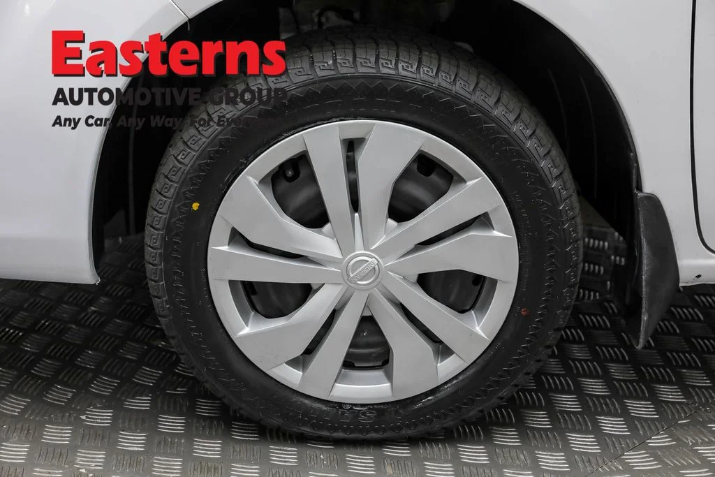 Used 2021 White Nissan SV image 31