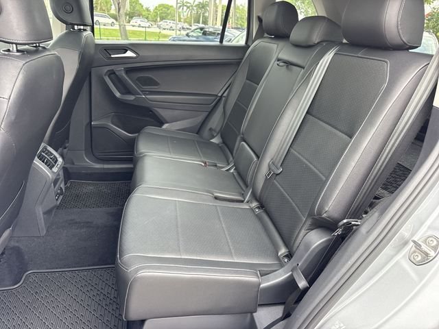2020 Volkswagen Tiguan SE - Photo 23