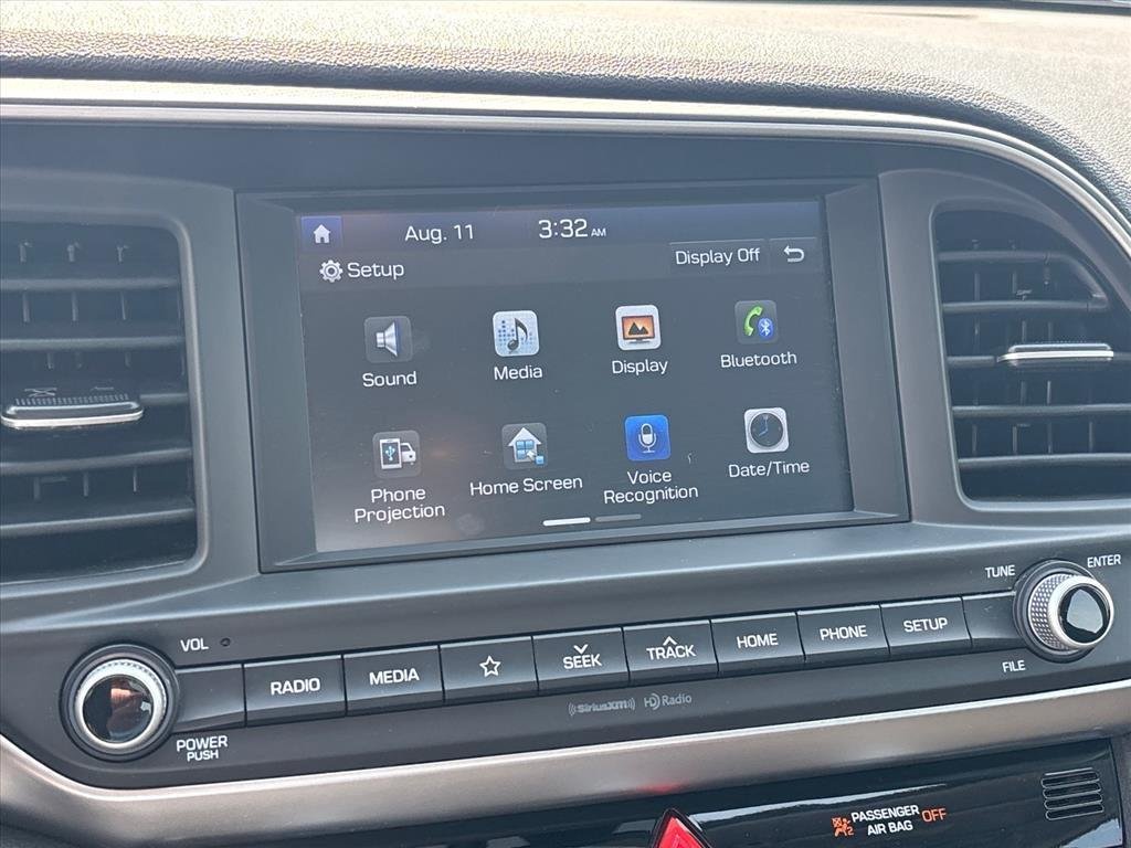 2020 Hyundai Elantra SEL - Photo 18