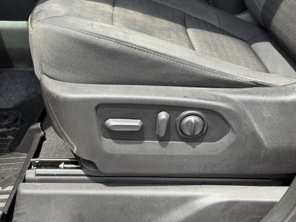 Used 2022 Red Chevrolet LT Trail Boss image 16
