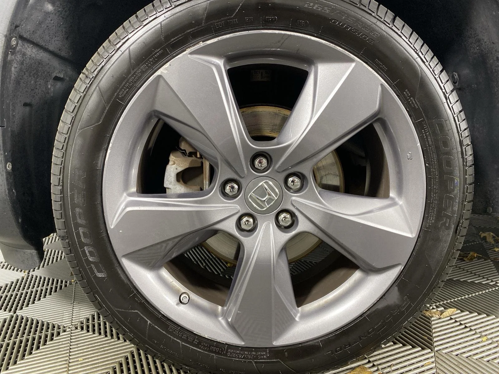 Used 2019 White Diamond Pearl Honda Touring image 12