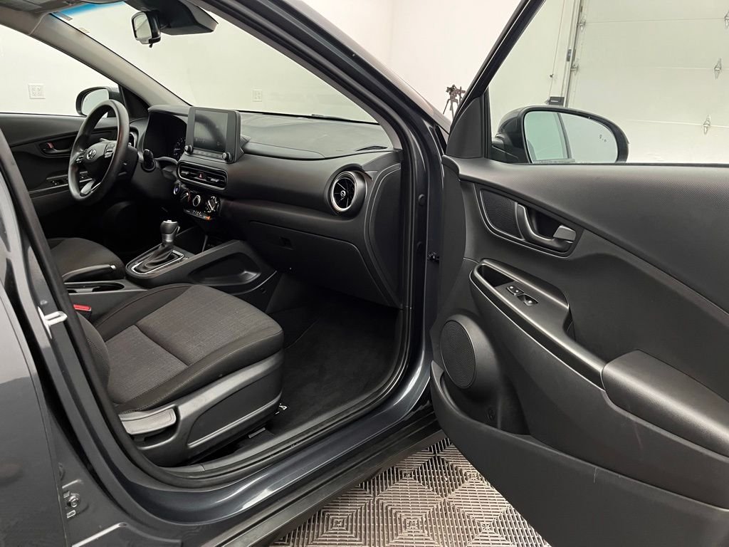 2023 Hyundai Kona SEL - Photo 31