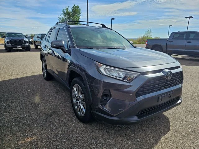Used 2019 Magnetic Gray Metallic Toyota XLE Premium image 5