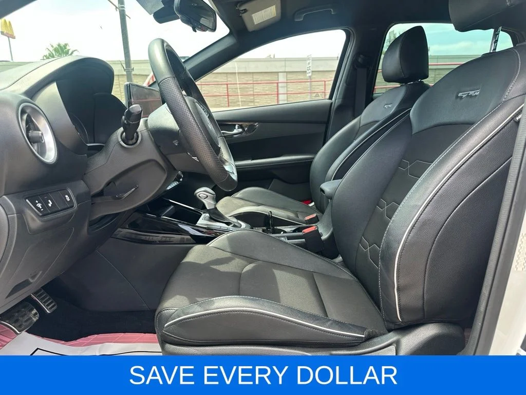 Used 2024 White Kia GT-Line image 9