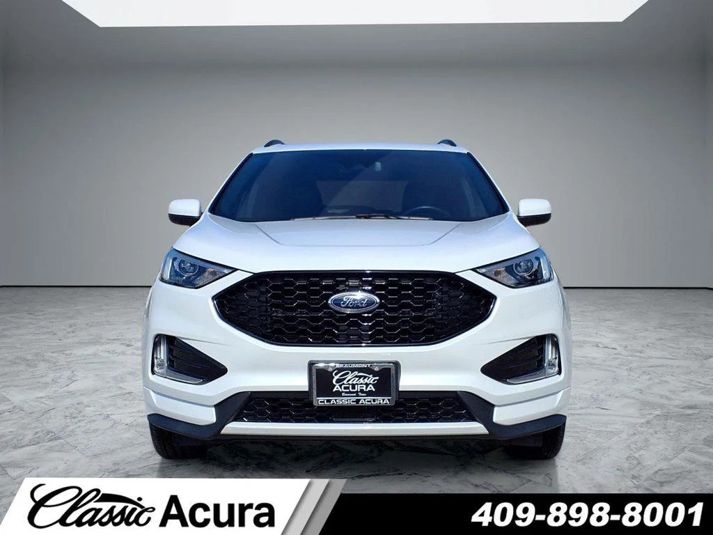 Used 2024 Star White Metallic Tri-Coat Ford ST-Line image 3