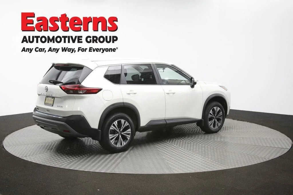 Used 2023 White Nissan SV image 43