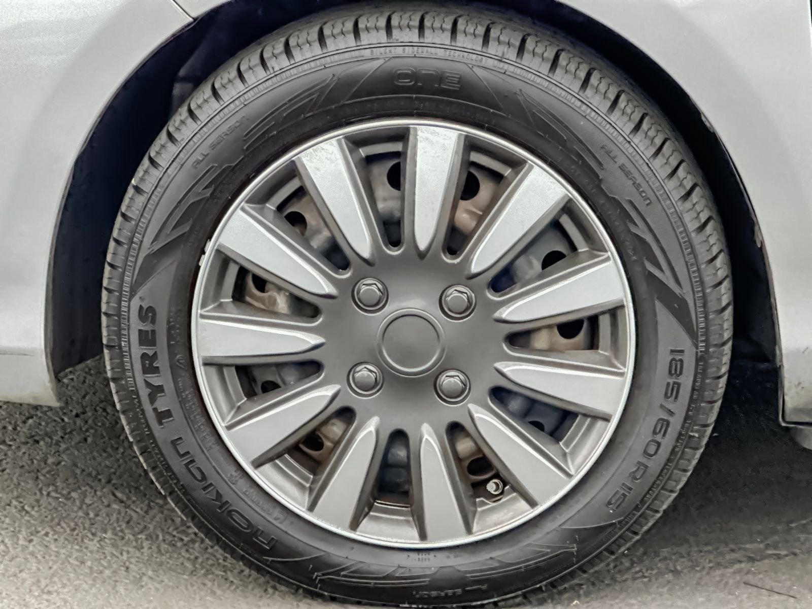 Used 2017 Silver Toyota L image 23