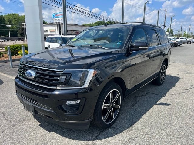 Used 2021 Black Metallic Ford Limited image 7