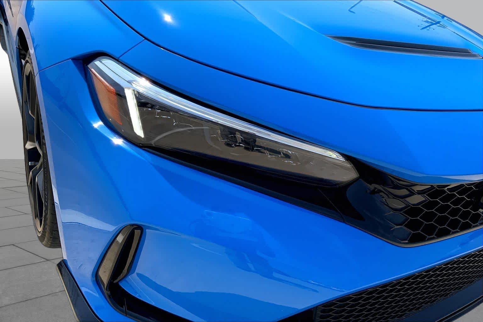 Used 2024 Boost Blue Pearl Honda  image 27