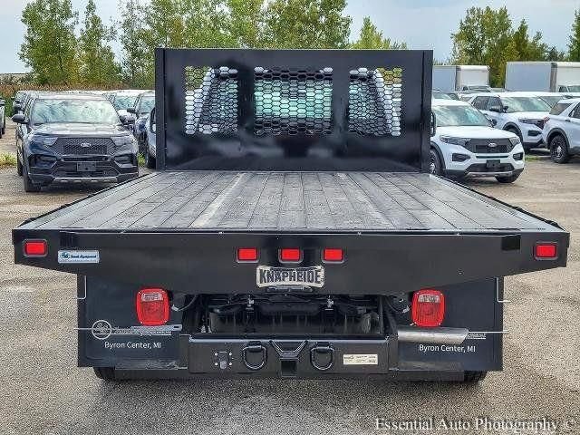 New 2025 Oxford White Ford F-450® XL image 42