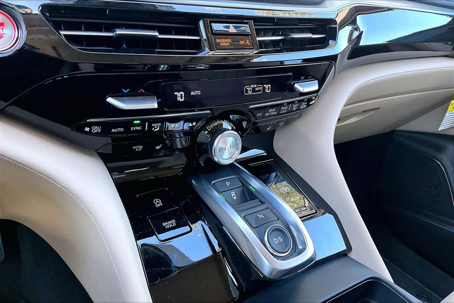 Used 2026 Platinum White Pearl Acura  image 34