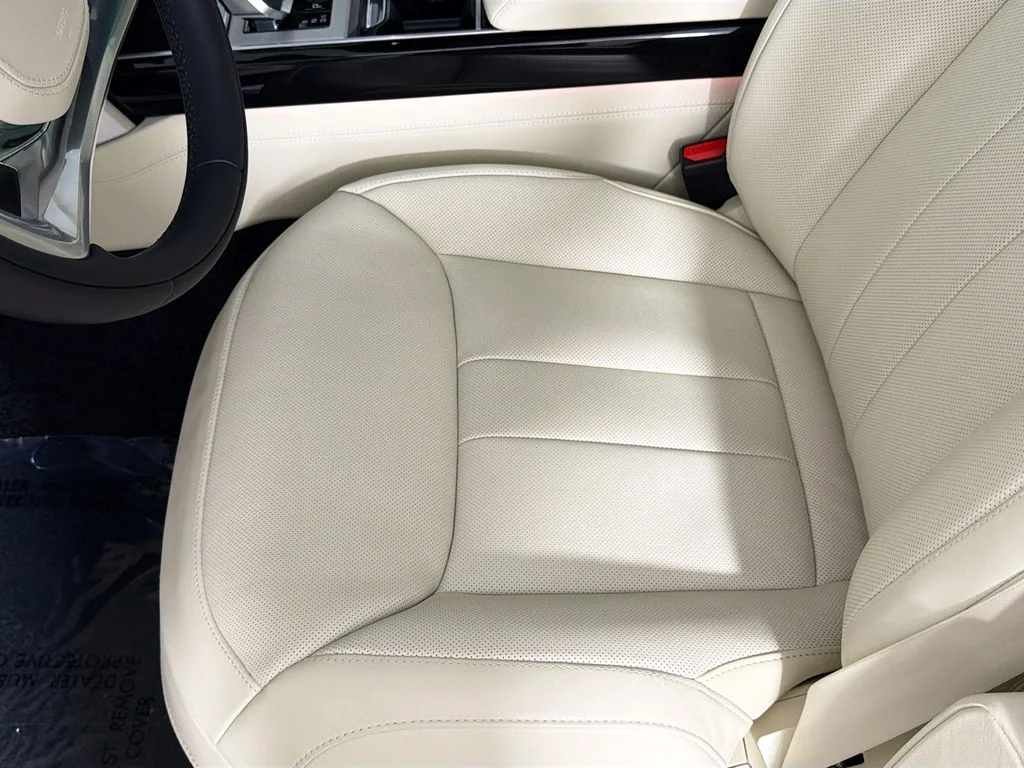 Used 2026 Gray Land Rover SE image 20