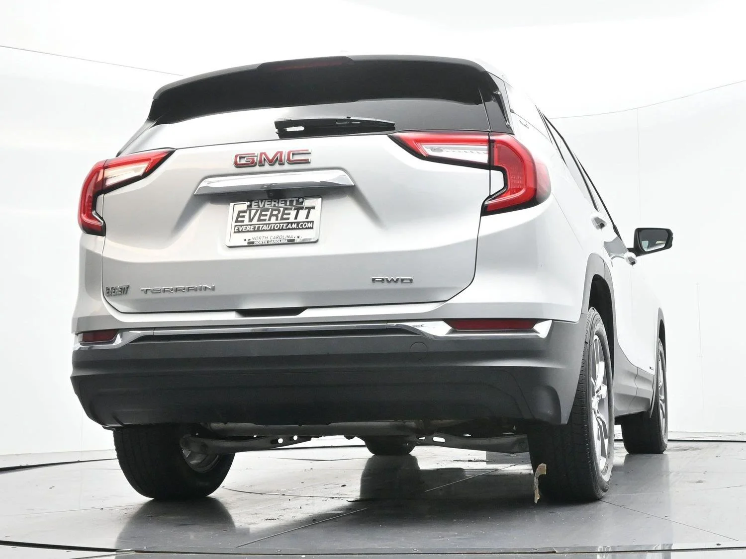 Used 2022 QUICKSILVER METALLIC GMC SLT image 47