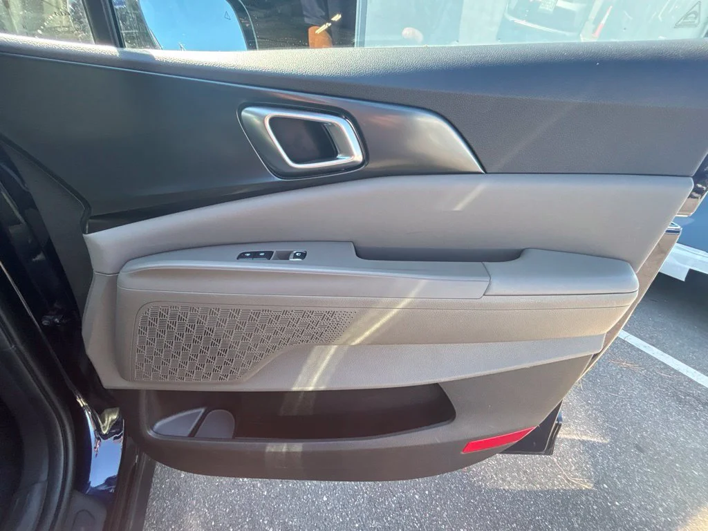 Used 2026 Blue Kia LXS image 24