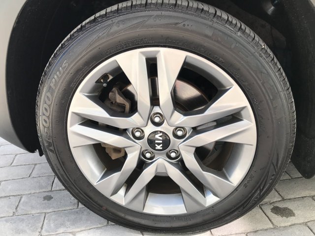 Used 2021 Neptune Blue Kia S image 11