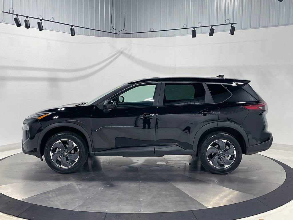 Used 2026  Nissan SV image 17