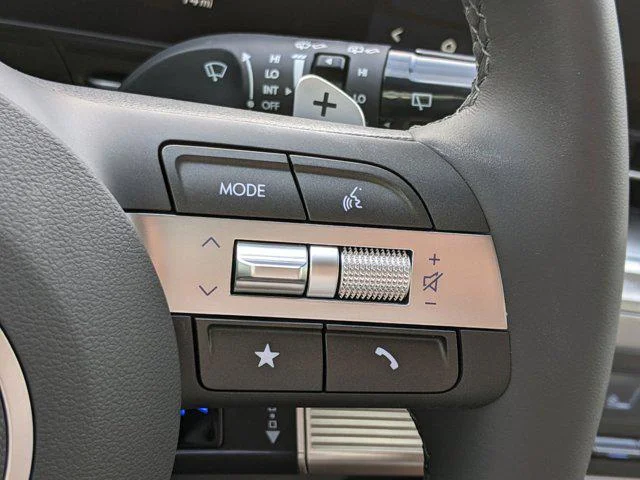 2025 Hyundai Kona SEL Convenience - Photo 22