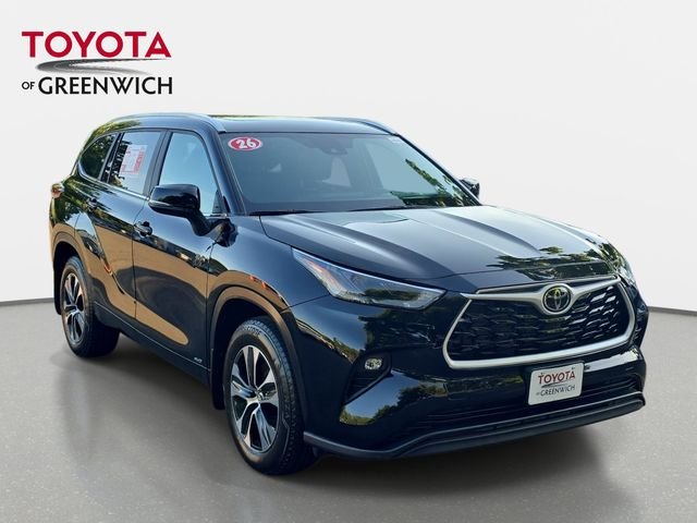 Used 2026 Black Toyota XLE image 1