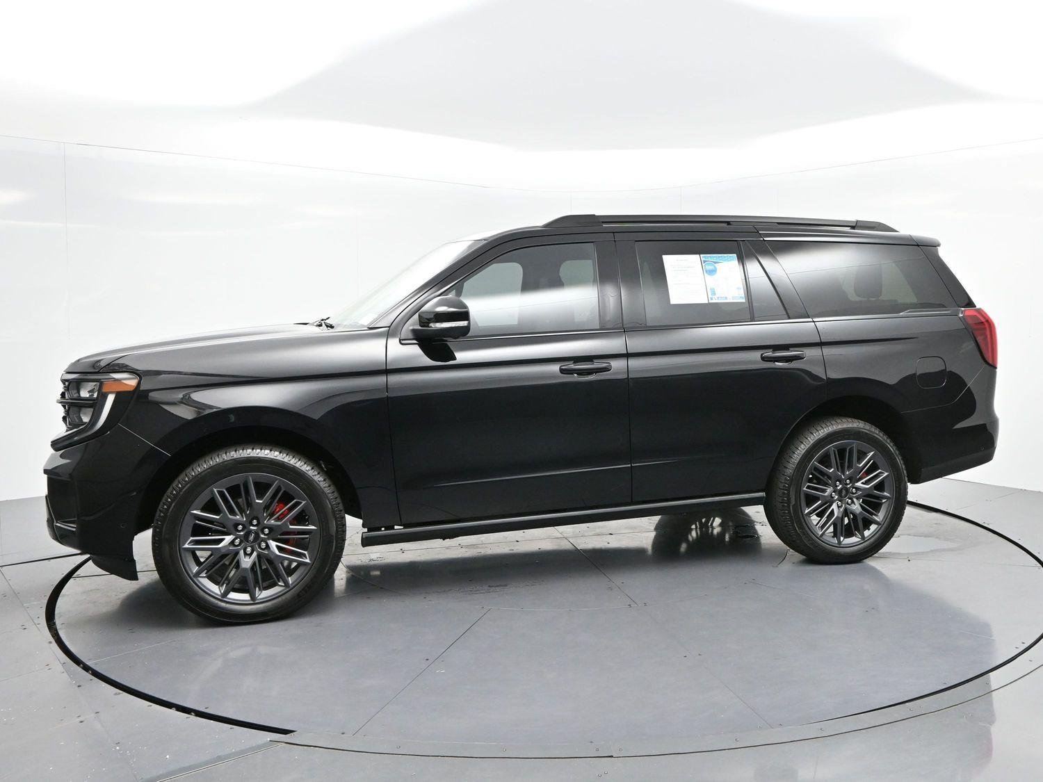 Used 2025 Agate Black Ford Platinum image 4
