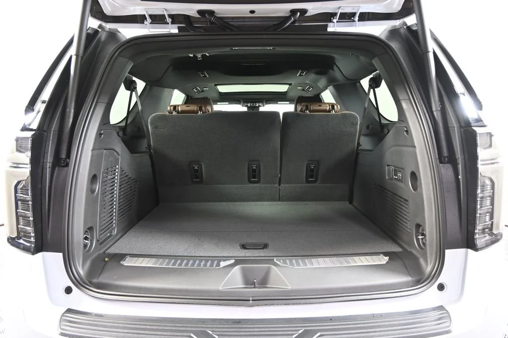 2026 Chevrolet Suburban High Country - Photo 18