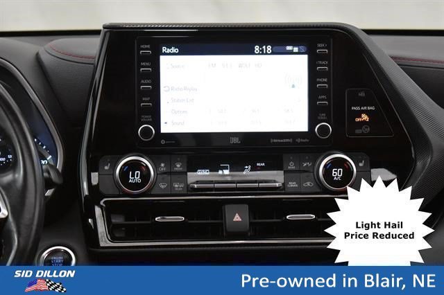 Used 2021 Magnetic Gray Metallic Toyota XSE image 5