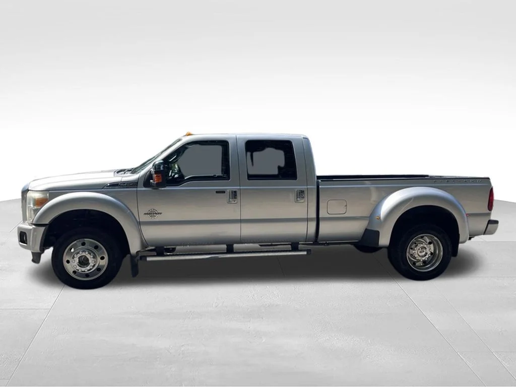 Used 2016 Silver Ford Platinum image 2