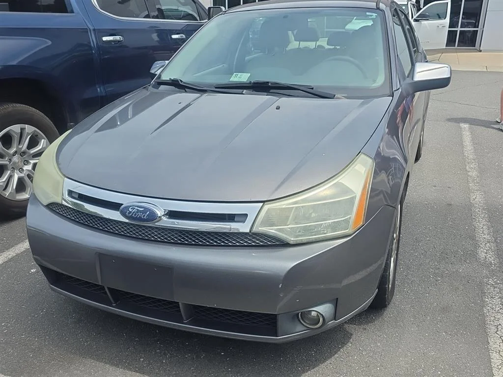 Used 2010 Sterling Gray Metallic Ford SEL image 1