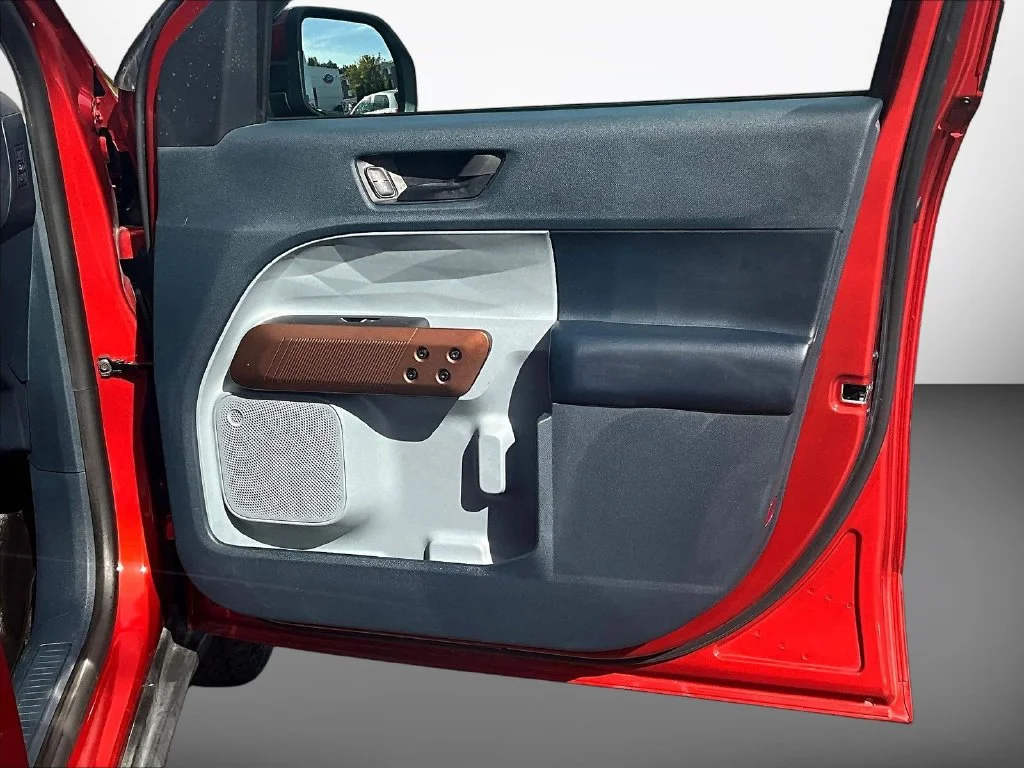 Used 2022 Red Ford Lariat image 30