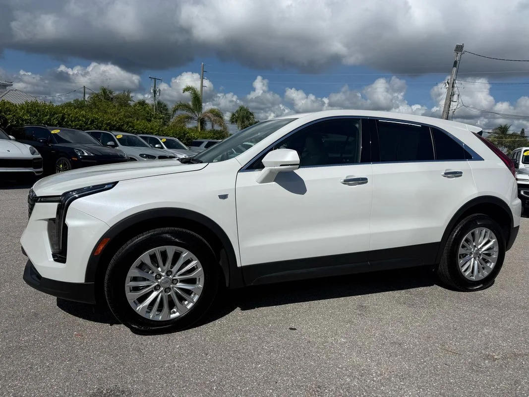 Used 2024 White Cadillac FWD Luxury image 1