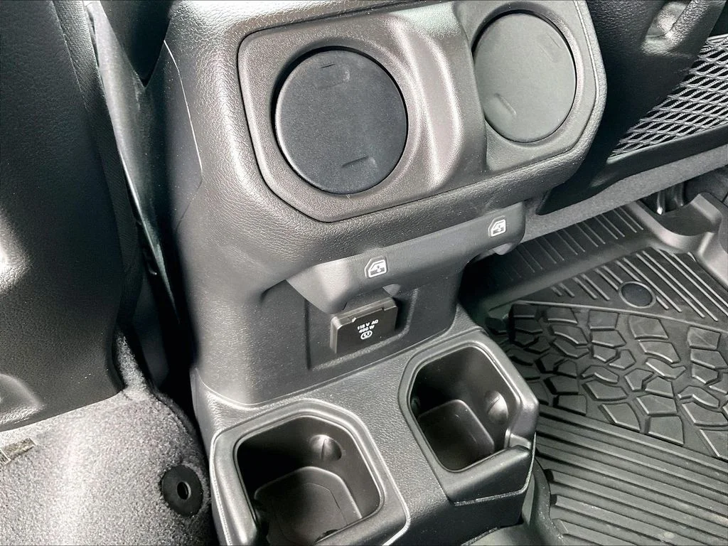 Used 2024 Black Clearcoat Jeep Mojave image 25