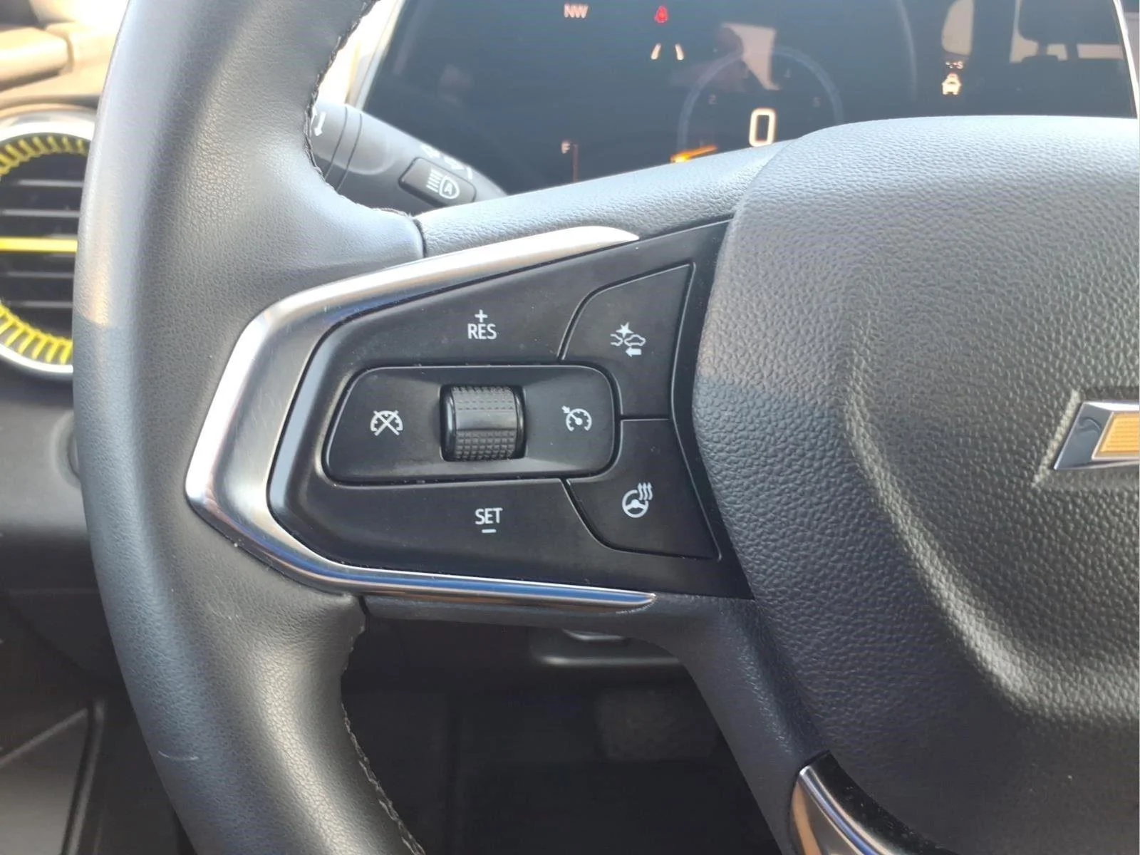 Used 2025 Crimson Metallic Chevrolet LT image 21