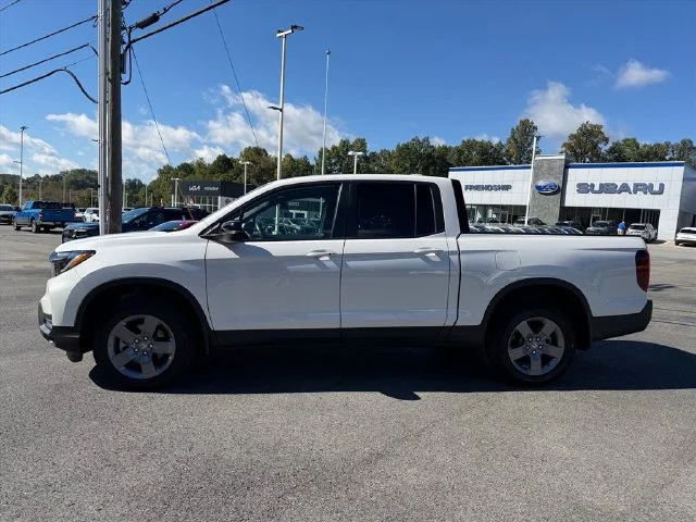 Used 2025 White Honda TrailSport image 4