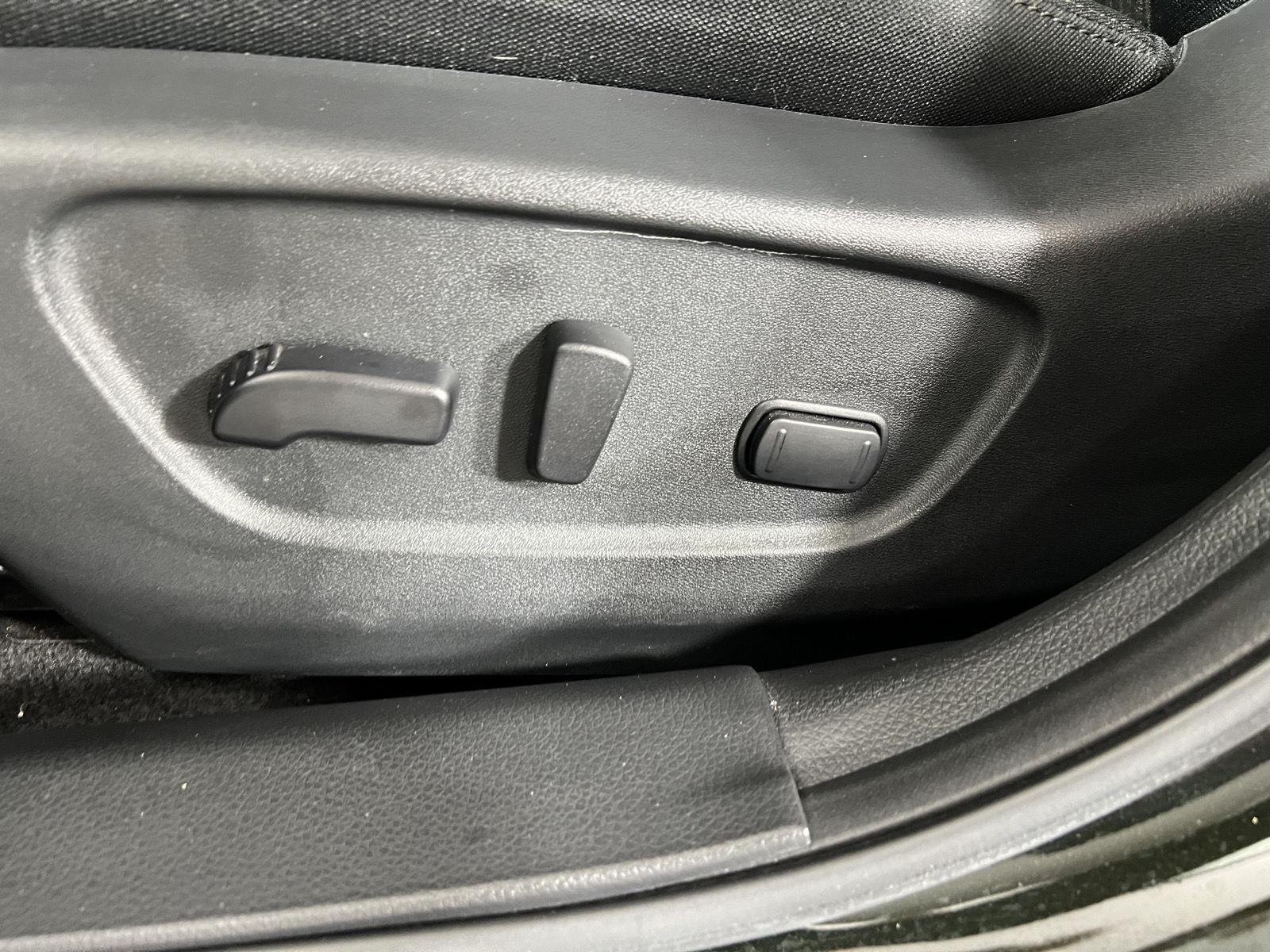 Used 2020 Midnight Pine Metallic Nissan SV image 31