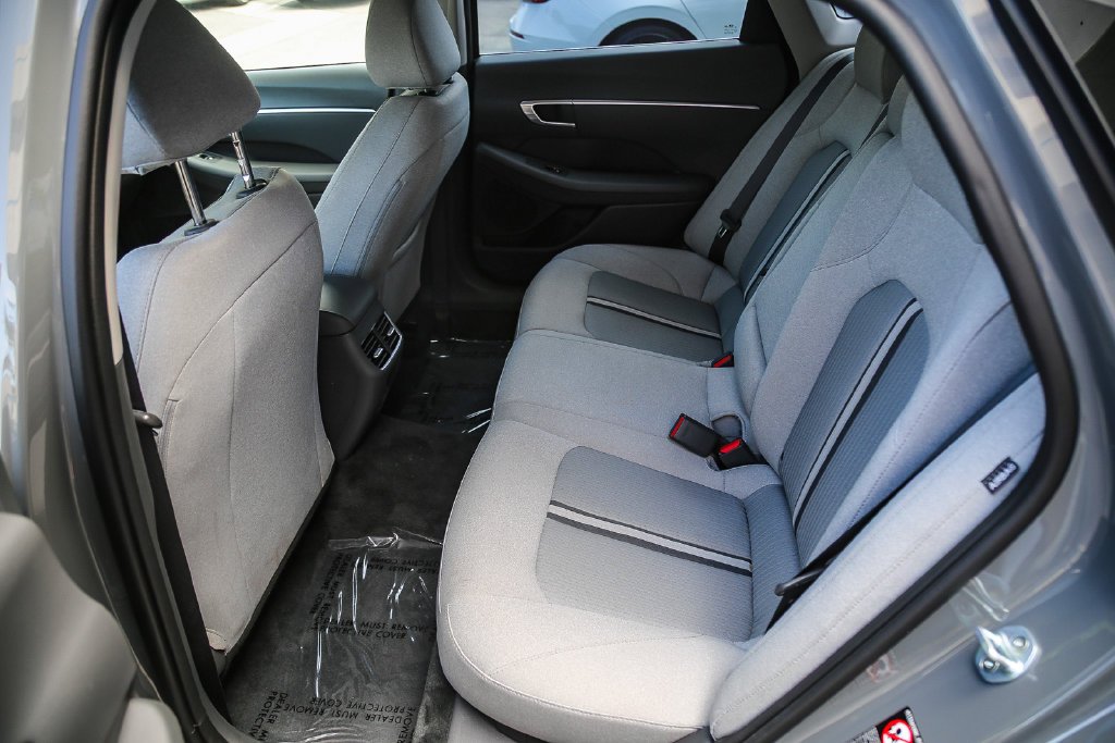 Used 2020 Gray Hyundai SEL image 17