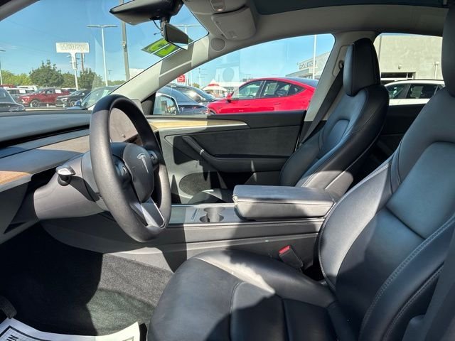Used 2023  Tesla Long Range image 14