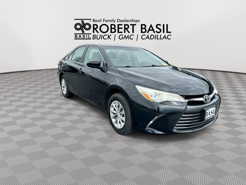 Used 2017 Toyota Camry LE with VIN 4T1BF1FK2HU673104 for sale in Orchard Park, NY