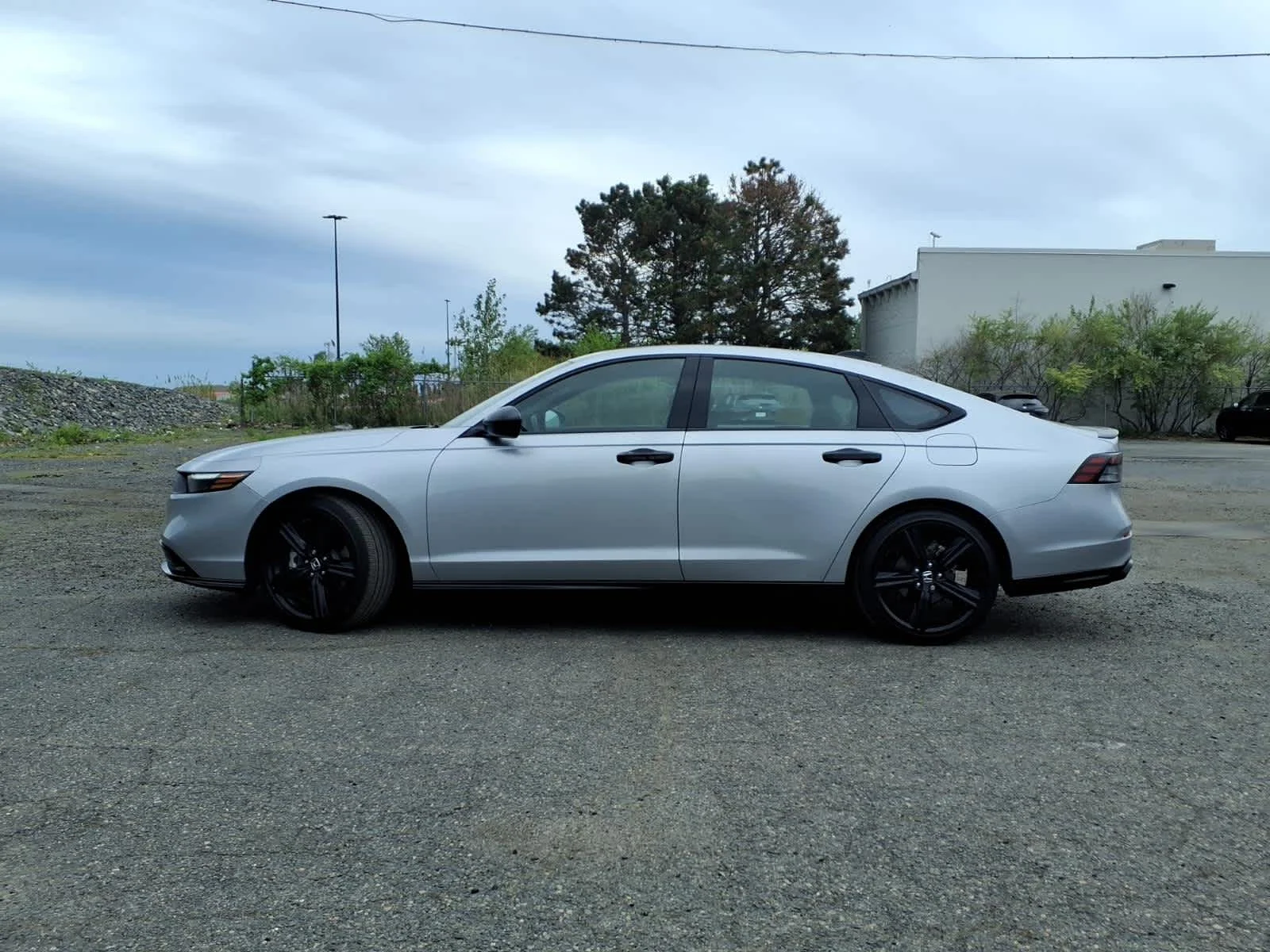Certified Used 2025 Solar Silver Metallic Honda Sport-L image 8