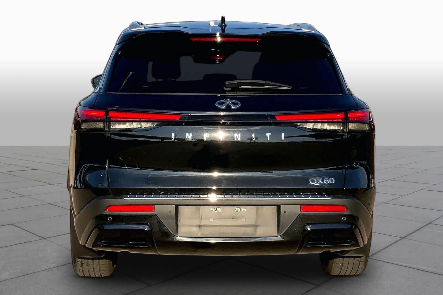 Pre-Owned 2023 INFINITI QX60 LUXE