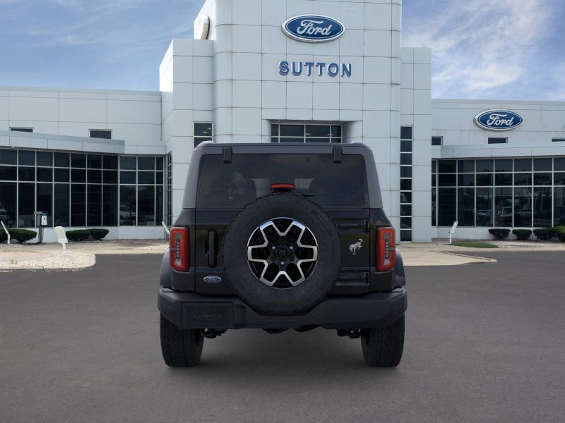 New 2026 Shadow Black Ford Outer Banks® image 5