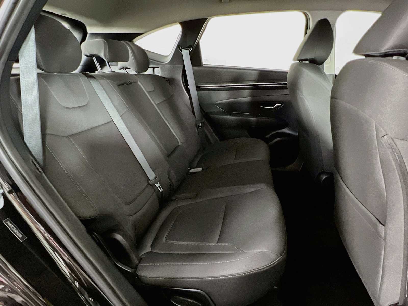 Used 2024 Black Pearl Hyundai SE image 25