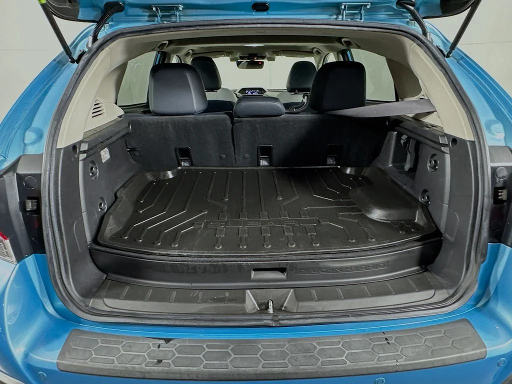 Used 2019 Blue Subaru Hybrid image 31